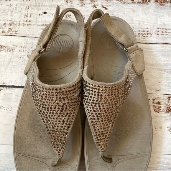 FITFLOP Sandal Flip Flops Taupe Grey & Rhinestone Velcro Back Strap Sz 9 Summer - Picture 2 of 11